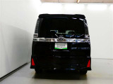 ご来店時には、予めご連絡ください。こちらの中古車をお取り置きいたしまして、スタッフが個別に誠心誠意対応させていただきます。
