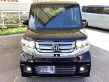 お客様に安全で快適なカーライフをお送りいただくために、中古車にも高いレベルの品質基準を設け、その基準に従って、全ての中古車について納車前整備を実施しています。