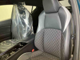 フロントシートです。ゆったり運転ができます。長距離ドライブもラクラク♪♪