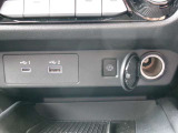 タイプC、USB、ソケット接続可能です。