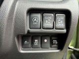TVキット付きなので、テレビ・DVDなどの視聴、また運転中のカーナビ操作を同乗者に頼むことだって出来ちゃいますよ!