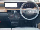 運転席周りも視界もよくハンドルも軽い取り回しなのですごく運転がしやすい車です。