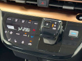 オートエアコンで温度を設定するだけで快適な車内環境を維持することができます!
