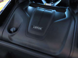 AMG製M139直噴エンジンを搭載。ロータスの専用マッピングを採用し365PS(カタログ値)を発生するロータス史上最もパワフルな4気筒エンジンです。低排出量で卓越した性能を発揮します。