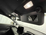 運転席・助手席にはバニティミラー付き♪身だしなみチェックできますよ(^^♪