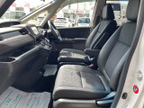 【助手席 】納車前には専門業者にてクリーニングを実施し綺麗な状態でお渡します!