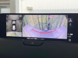 【360&deg;ビューモニター】専用のカメラにより、上から見下ろしたような視点で360度クルマの周囲を確認することができます☆死角部分も確認しやすく、狭い場所での切り返しや駐車もスムーズに行えます。