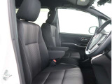 【フロントシート】運転しやすいドライバーズコックピット!ドライブが楽しくなります。