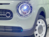 【LEDヘッドライト】悪天候や夜間走行時も良好な視界を確保し安心して運転できる高輝度LEDヘッドライトを装備!点灯速度が早く、消費電力も抑えられています。