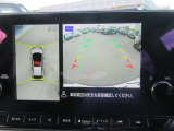 【アラウンドビューモニター装備】 バックカメラによる後方の確認だけでなく4つのカメラで真上から見ている様に周囲360度を写し出し、自車周辺の詳細な状況を確認出来ます。狭い場所での取り回しも安心です。