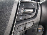 レーダークルーズコントロール作動時に車線維持に必要な運転操作の支援を行う「レーントレーシングアシスト(LTA)」を搭載しています。