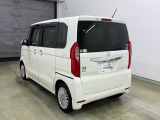 Honda SENSING装着車です。衝突を予測してブレーキをかけたり、前のクルマにちょうどいい距離で走行できる多彩な安心・快適機能を搭載した支援システムがドライバーをサポート。