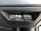ETCが装着されています。再セットアップ後高速道路の料金所をノンストップで通過できて大変便利です。