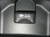 【電源コンセント】非常時やキャンプなどに役立つAC100V/100Wコンセント付きです。