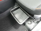 取り出しやすく、しまいやすい収納スペースが満載です。ティッシュやペットボトル等、用途に合わせた収納が可能ですので、使い方はあなた次第!