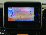 バックカメラが付いているので後方確認が非常にしやすいです。今や運転初心者も熟練者も必須装備!ついていて損はないですね♪