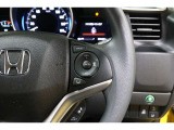 Hondaセンシングの機能のひとつ、アダプティブクルーズコントロール付!アクセルから足を離しても設定したスピードと前車との車間を保ち走行してくれます!車線維持もアシスト☆高速道路で疲労軽減ですね☆