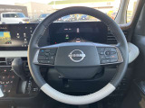 ステアリングスイッチ搭載!ハンドルひとつで手を離さなくても運転中視線をそらさなくても操作が出来て便利です
