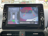 車両を上から見ているようなアラウンドビューモニターの映像をナビゲーション画面に映し出してくれるので、小さなお子様や障害物を確認できます。運転のしやすさはもちろん、事故防止にも役立ちます!
