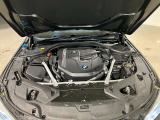 3.0L直列6気筒 ツインパワーターボ ガソリンエンジン:スムーズかつダイレクトなレスポンス。
