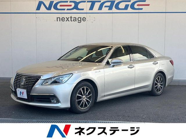 クラウン ハイブリッド 2.5 ロイヤルサルーンG