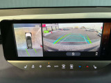 アラウンドビューモニター装備で、バックや縦列駐車の際に上から見た映像があなたをサポート!