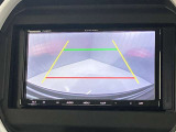 【バックモニター】駐車時に後ろの映像がナビゲーションにうつるので駐車がらくらく★車庫入れが心配なかたもバックモニターで安心★