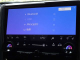 ブルートゥースを搭載しています、スマホと連動させると音楽等を楽しむことができます。