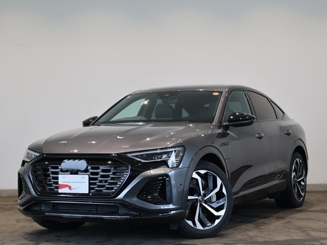 Q8スポーツバック e-tron 55 クワトロ Sライン 4WD