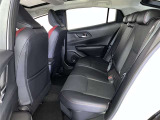 ゆとりある広々とした車内空間は、ドライブを始め買い物やレジャーなど、幅広く活躍します。一人でもみんなとでもお出かけを楽しみましょう!