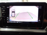 リヤカメラ付きです!バックで駐車する時も簡単に後方確認が出来ます☆欠かせない装備ですね