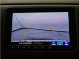 バックカメラ搭載です!車庫入れが苦手な人はもちろん、車両感覚に自信がある人にもお勧めです!見えない箇所が見えるようになるので、低い障害物や隠れてしまっている子供の存在等にも気付く事が出来ます。