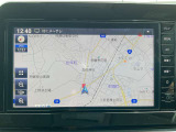 日産純正9インチメモリーナビ(MM223D-L)装備。スマートフォンによる部分地図更新、Bluetooth接続での音楽視聴、快適な画面操作と高音質なオーディオ再生。