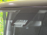 【トヨタセーフティセンス】走行中に前方の車両等を認識し、衝突しそうな時は警報とブレーキで衝突回避と被害軽減をアシスト。より安全にドライブをお楽しみいただけます。