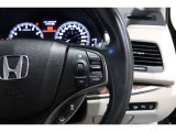 Hondaセンシングの機能のひとつ、アダプティブクルーズコントロール付!アクセルから足を離しても設定したスピードと前車との車間を保ち走行してくれます!車線維持もアシスト☆高速道路で疲労軽減ですね☆