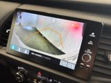 バックギアに入れるだけで自動でリヤカメラに切り替わります!車庫入れやバックが苦手な方にオススメ!