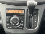 快適オートエアコンです(^^♪サイドミラーヒーター付きです☆