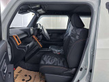 車内洗浄・艶出し・除菌&消臭と、隅々までまるまるクリーニング!洗浄剤は天然素材のため、肌に優しい仕上がりです。