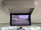 【 後席モニター 】 ミニバンのマストアイテムの後席モニターで車内みんな退屈せずにドライブできます
