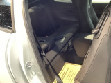 軽い力でサッと倒せるシートアレンジ。急に荷物が増えても、その場でサクッとスペースを広げられます。毎日の『困った』を『助かった』に変える工夫が満載です。
