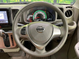 【純正革巻きステアリング】上質な革を使用することで、手にしっかり馴染みとても運転しやすいハンドルです♪