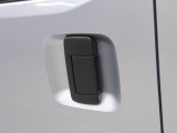 ダイハツディーラーでは「ダイハツ認定U-CAR」という基準を設け、車選びに詳しくないお客様でも「安心して選べる」をご提供しています。