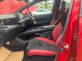 ご納車前にスタッフが入念に清掃し気持ちよく乗り出せるように致します。