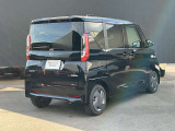 納車前に点検整備をさせていただきます。もちろん全車走行距離無制限のワイド保証付きですので安心してお乗りいただけます。