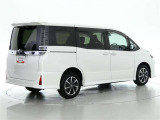 ヴォクシー 2.0 ZS 煌III 4WD 