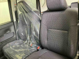 フロントシートです。ゆったり運転ができます。長距離ドライブもラクラク♪♪