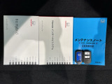 スマートキーは鍵をバッグに入れたままでもドアロックの開閉やエンジンのON・OFFができます。夜間や雨の日も鍵を探さなくて良いので便利です。