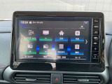 日産純正9インチメモリーナビ(MM223D-L)装備。スマートフォンによる部分地図更新、Bluetooth接続での音楽視聴、快適な画面操作と高音質なオーディオ再生。