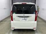 納車時には安全かつ安心してお乗り頂けるようホンダ専門知識を持つ整備スタッフが点検・整備・装備も説明をしてお渡ししております。