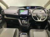 全方位で視界が広い。気持ちがよくて、運転もしやすい。1列目から3列目まで、すべての席がゆったりと座れるスペシャルシートです♪